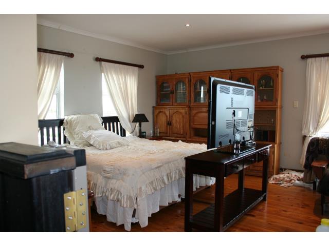 5 Bedroom Property for Sale in Stilbaai Wes Western Cape